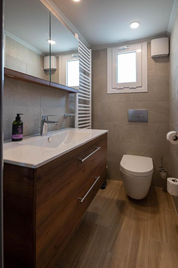 Villa Vesta Retire - Kalamata Mediterranean Villas ภายนอก รูปภาพ